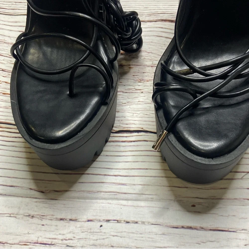 New Cape Robbin Jorian Lace Up Platform Heels in Black Sz 8